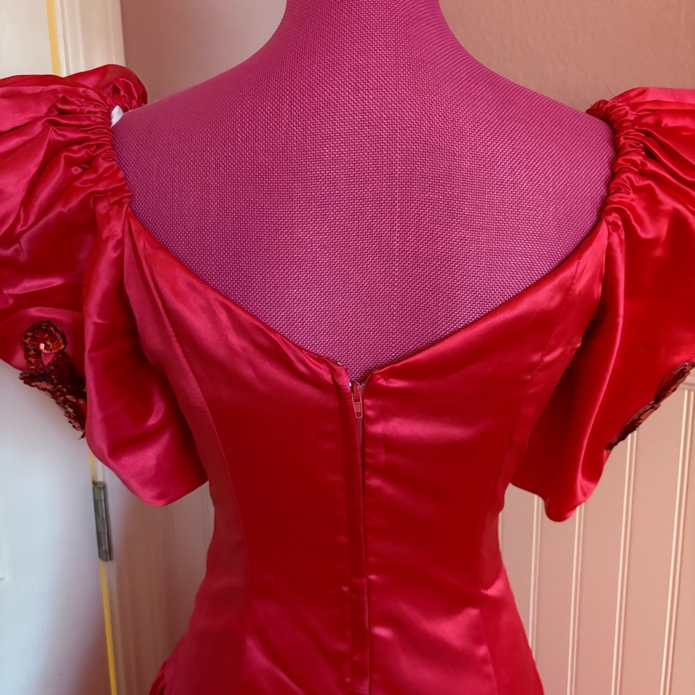 Vintage Unbranded Red Satin Special Occasion Gown size 7/8 with Sequins - Picture 7 of 10